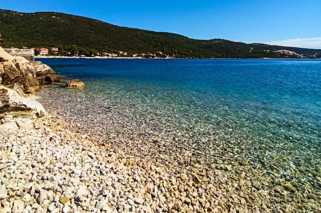 Apartments By The Sea Martinscica, Cres - 14334 エクステリア 写真